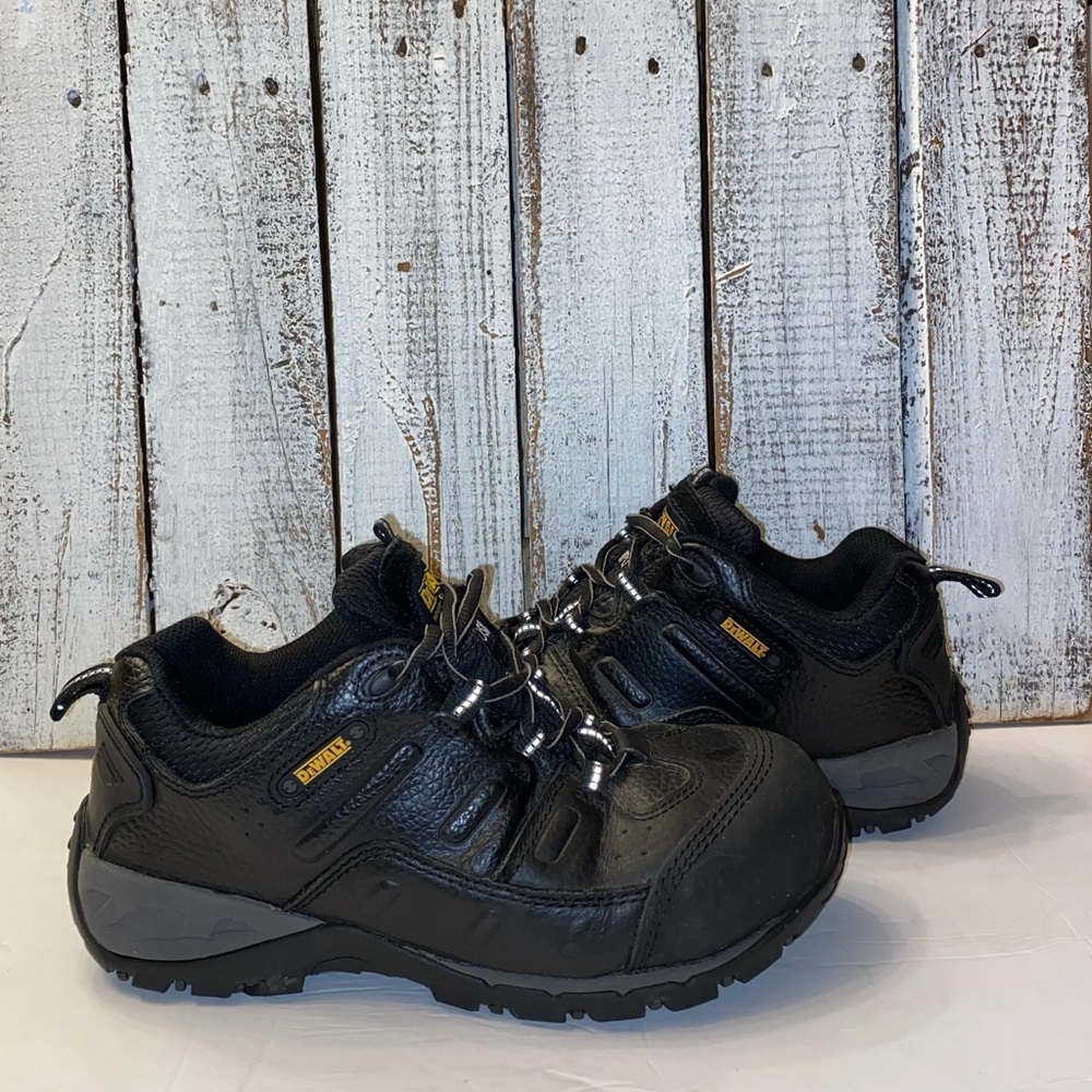 Dewalt Industrial Footwear View 3
